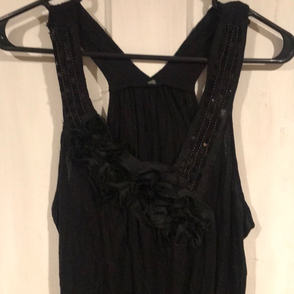 Black tank with floural accent at bust - Picture 3 of 5